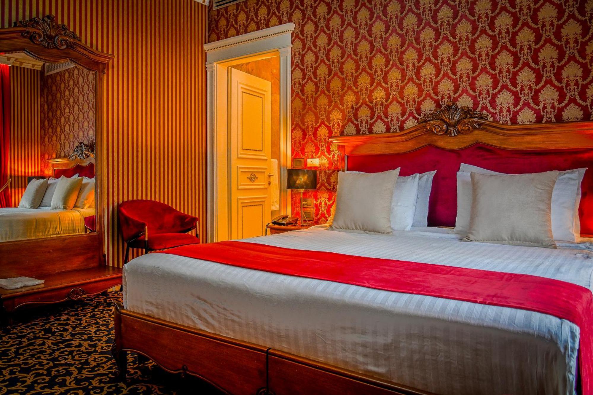 Envy Hotel Дуррес Экстерьер фото